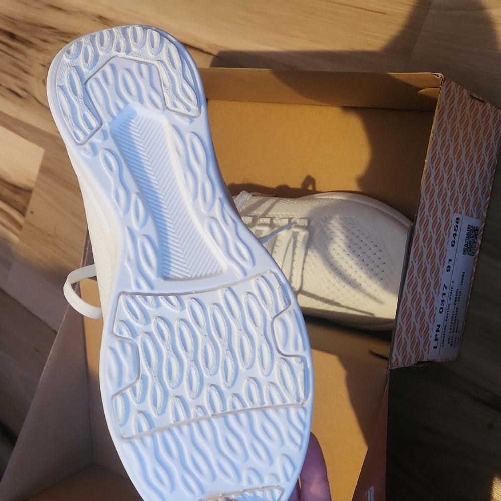 Fabletics White Tennis Shoes Size 9 View 3